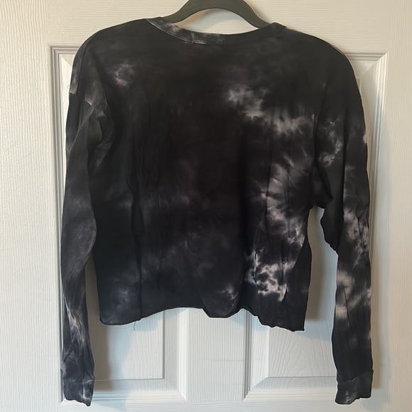BUNDLE 3/$12 Long Sleeve Tie Dye Top - Picture 5 of 5